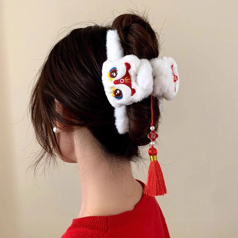 กิ๊บติดผมรูปพู่ห้อยสิงโต 1 ชิ้ - Travel Accessories Aesthetic บทวิจารณ์และราคา